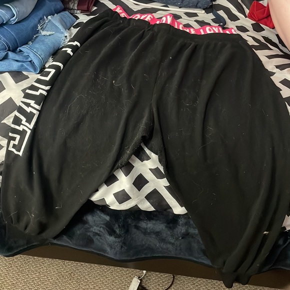 pants - Picture 2 of 2